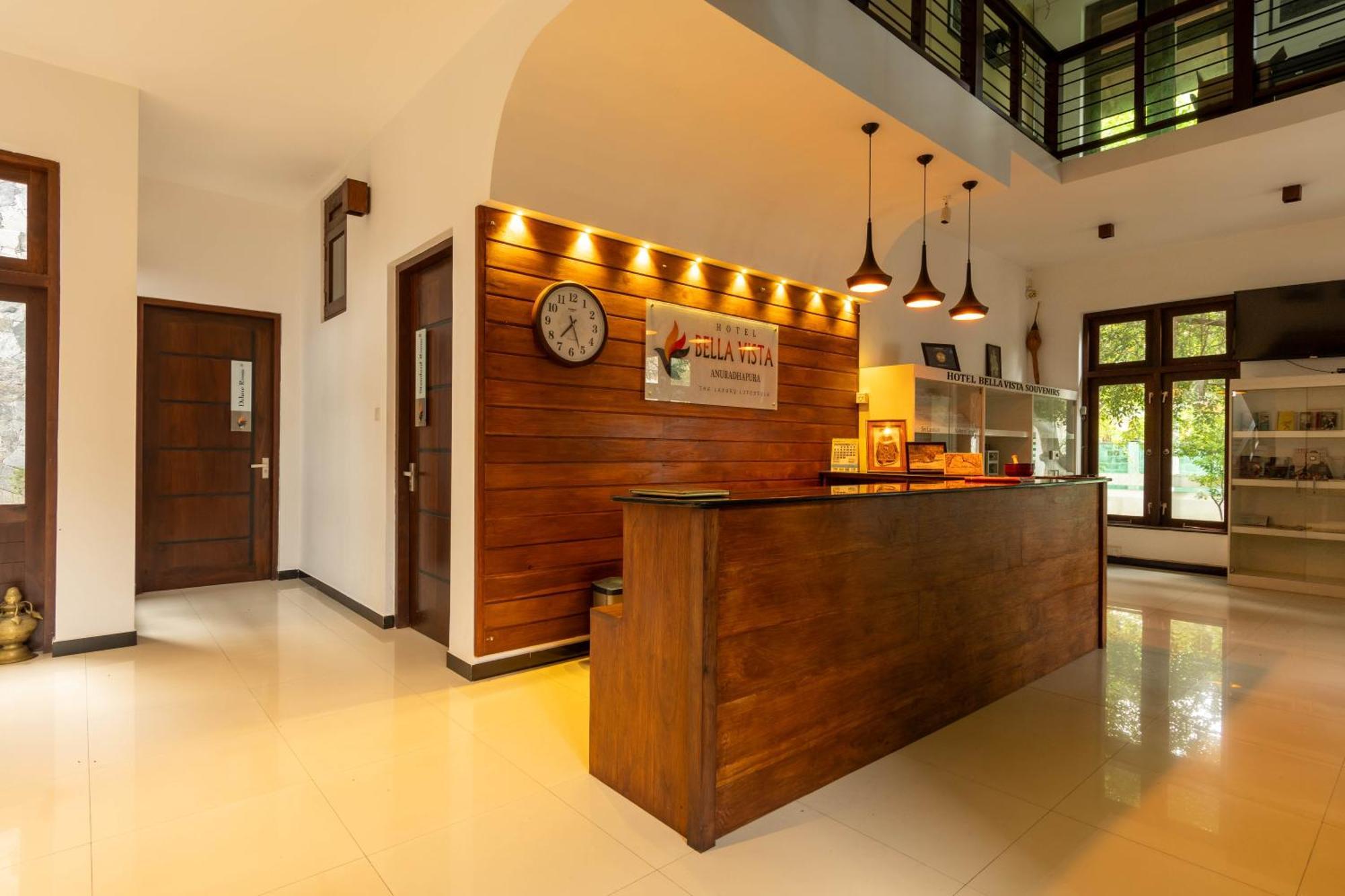 Hotel Bella Vista アヌラーダプラ エクステリア 写真