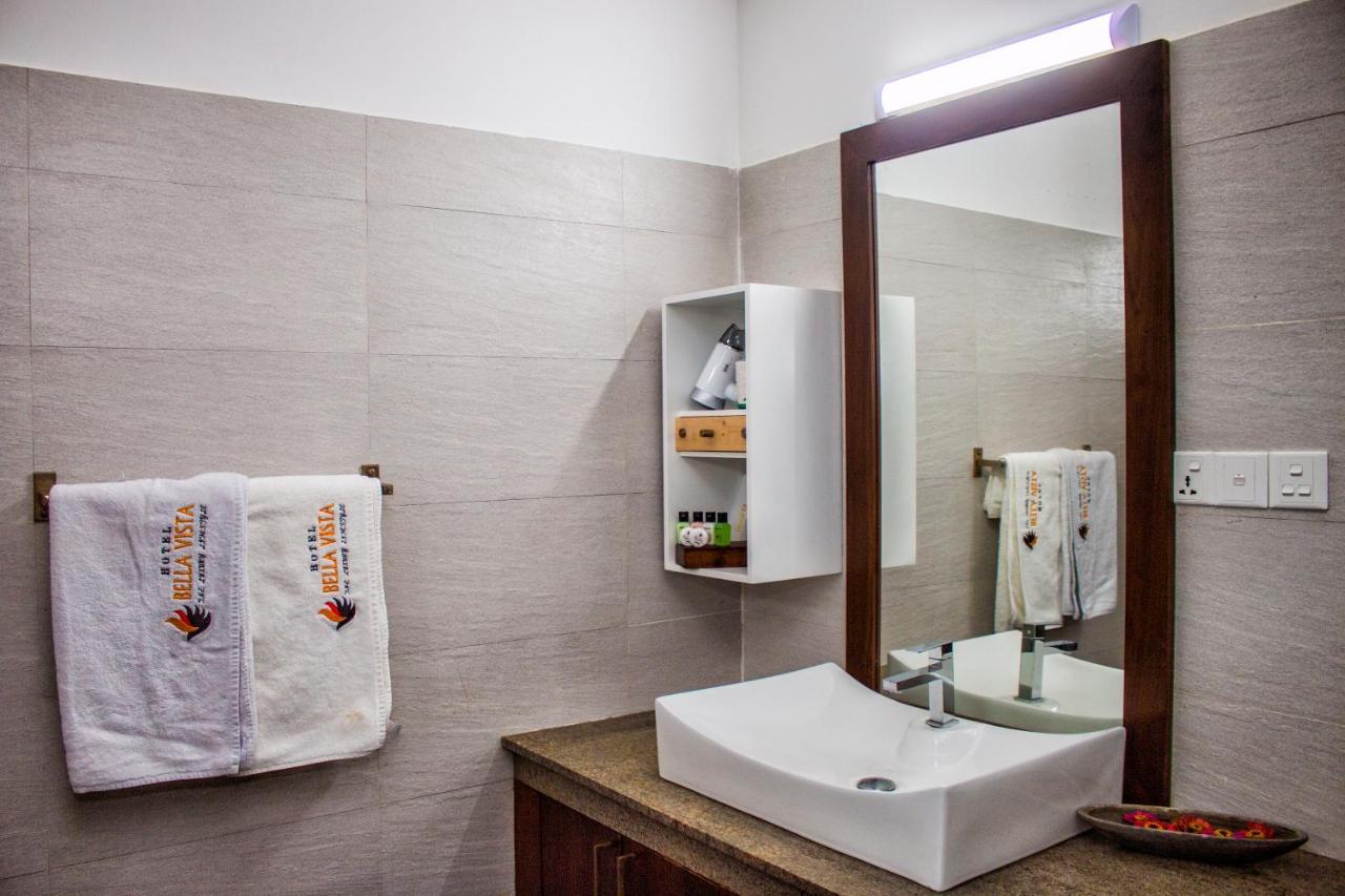 Hotel Bella Vista アヌラーダプラ エクステリア 写真